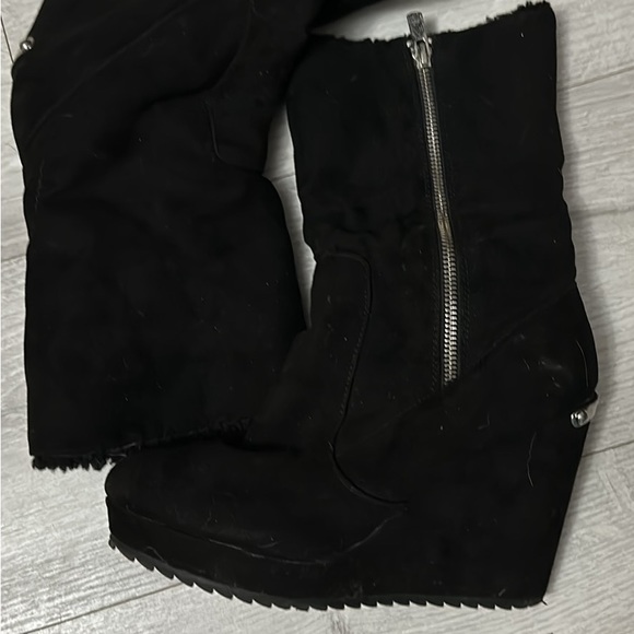 Juicy couture wedge fleece lined boot - Picture 2 of 4